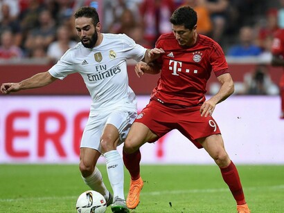 Carvajal y Lewandowski en un choque pasado entre Real Madrid y Bayern de Múnich