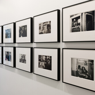Helen Levitt, Manhattan transit, vue d'exposition. © Cloé Zielinski, avec l'aimable autorisation de la Zander Galerie