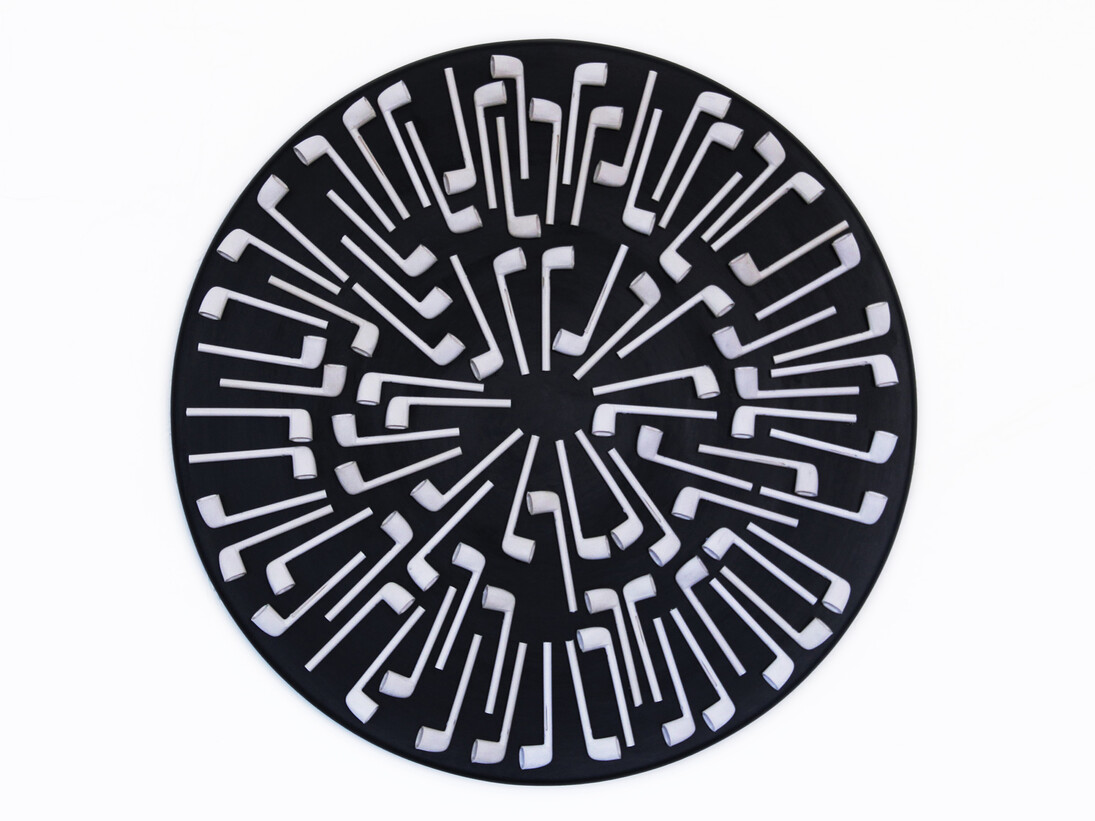 Géraldine Cario, Family Tree I, 70 cm de diamètre (27,6 inches), Fer, polypropylène, 2015