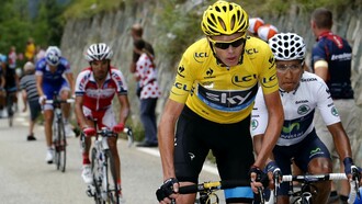 Chris Froome vestido de amarillo en el Tour de Francia