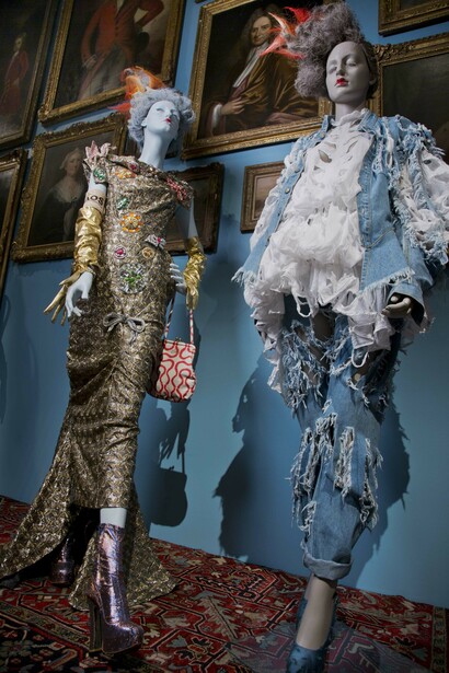 Dress Up Story, exhibition view, 2015