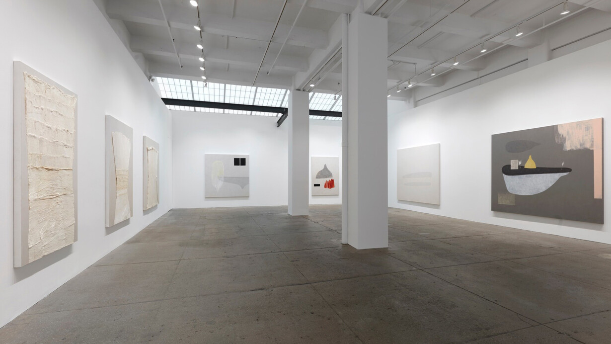 Pinaree Sanpitak, Fragile narratives, exhibition view. Courtesy of Galerie Lelong 