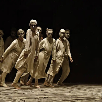 May B. Avec l'aimable autorisation du Les Célestins, Théâtre de Lyon