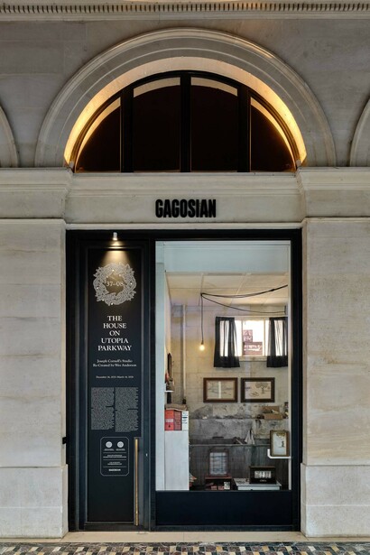 The house on Utopia Parkway, vue de l'exposition. Avec l'aimable autorisation de Gagosian