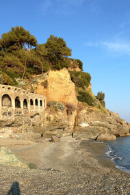 Albissola Marina es un municipio situado en el territorio de la Provincia de Savona, en Liguria, Italia