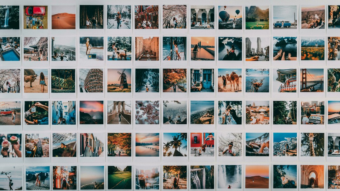 Mural de fotos em diferentes lugares do mundo. Para muitos brasileiros que buscam novas oportunidades fora de seu país, a saúde mental se torna uma questão crucial. Os desafios enfrentados no processo de migração são multifacetados, englobando a saudade, a adaptação cultural e a integração em um novo ambiente, todos fatores que podem impactar significativamente o bem-estar psicológico do migrante