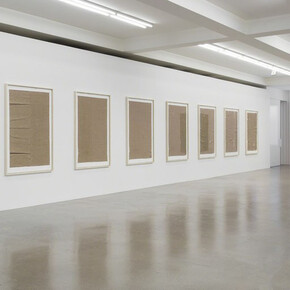 Folds and Faults, Exhibition view. Courtesy of Sprüth Magers