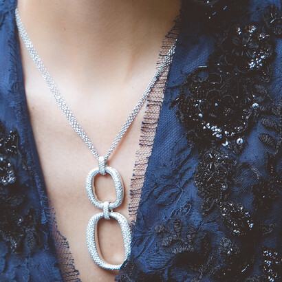 Damiani D.Lace necklace with the Damiani Gomitolo earrings