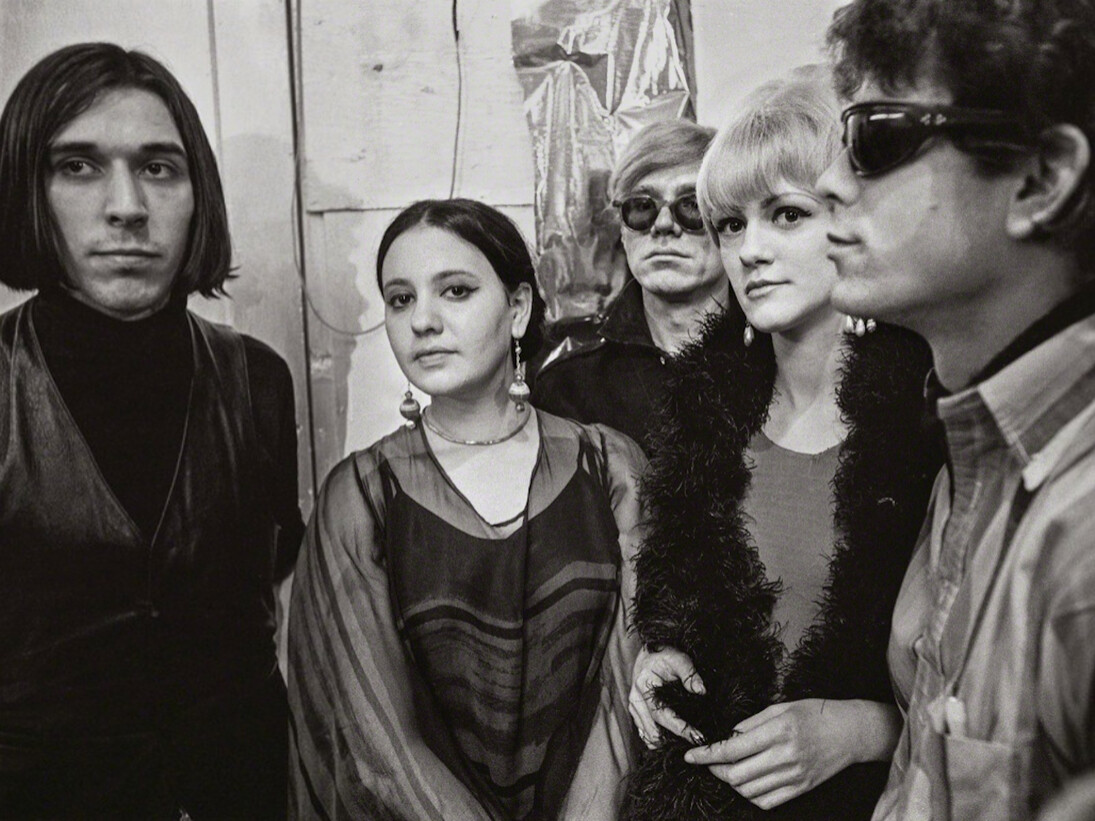 Larry Fink, Fashion Shoot, New York, 1966. Courtesy of Damiani