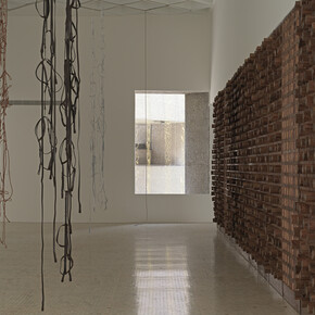 Discrepancias con C.P. Leonor Antunes . Vistas de instalación. Fotografía: © Nick Ash. Cortesía del Museo Tamayo