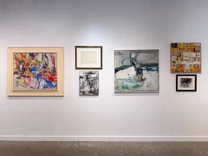 Various artists, Making space: American women artists and the century of change, exhibition view. Courtesy of Lincoln Glenn Gallery