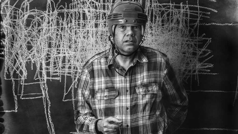 Jeannie O'Connor, Creative growth artist Danny Miller with chalkboard drawing (detail), 2016. Courtesy of Transmission Gallery