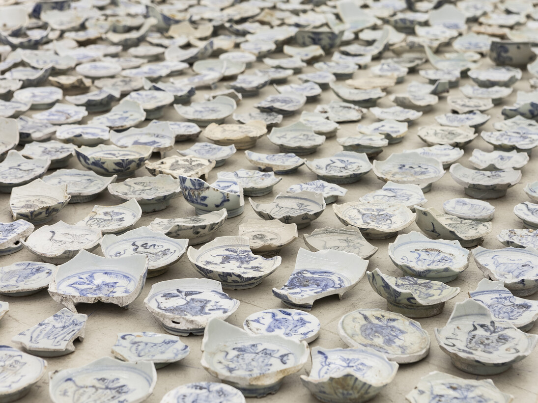 Ai Weiwei Tiger, Tiger, Tiger (Detail), 2015, 3,025 Porcelain shards with tiger motif, Dimensions variable