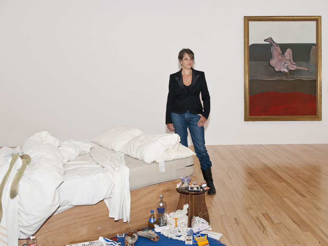 Tracey Emin, The artist at Tate Britain with My Bed, 1998,
March 2015,
Photo Ana Escobar,
Courtesy: Tate Britain & Galleria Lorcan O’Neill