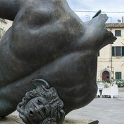 Igor Mitoraj in Lajatico, exhibition view. Courtesy of Galleria d'Arte Contini