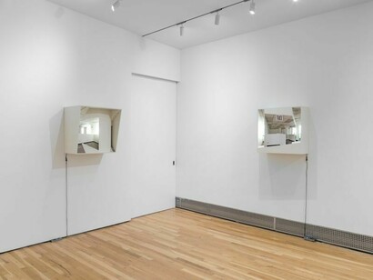 Meredith James, The exit, exhibition view. Courtesy of Marinaro 