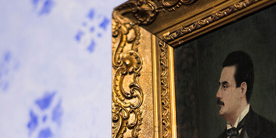 Bedroom where he was born. Courtesy of Puccini Museum