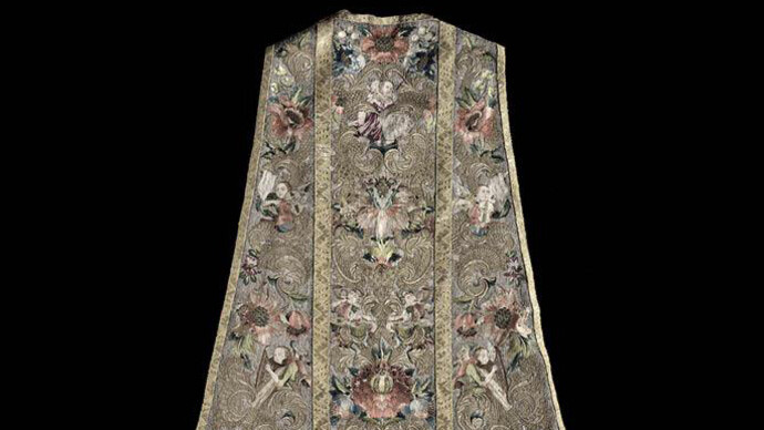 Opulent Fashion in the Church. Courtesy of The Cleveland Museum of Art
