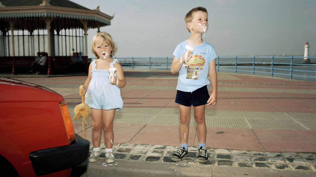 Martin Parr England. New Brighton. From ‘The Last Resort’. 1983-1985 Pigment print 101.6 x 127 cm Edition of 5 C‐print 50.8 x 61 cm Edition: uneditioned (Image courtesy of artist Martin Parr, Blindspot Gallery and Magnum Photos) 