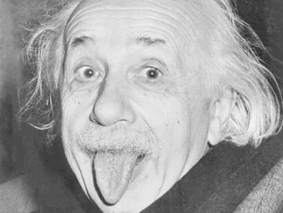 Albert Einstein y su famosa lengua