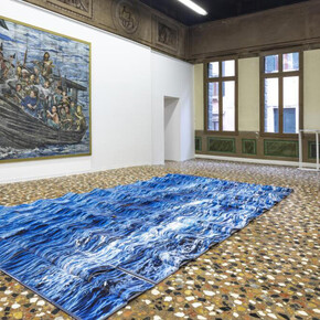 Andrea Mastrovito, Quando il cielo finisce, veduta dell’esposizione. Cortesia della Galleria Michela Rizzo