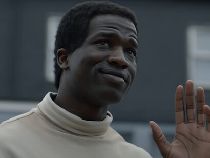 His House portrays a refugee couple escaping the violence of South Sudan, only to be confronted by the haunting remnants of their past in a seemingly peaceful English town