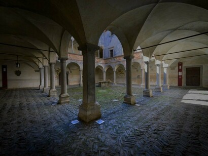 Cortile interno del palazzo, Palazzo Besta, Teglio, Italia