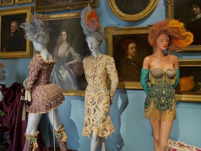 Dress Up Story, exhibition view, 2015