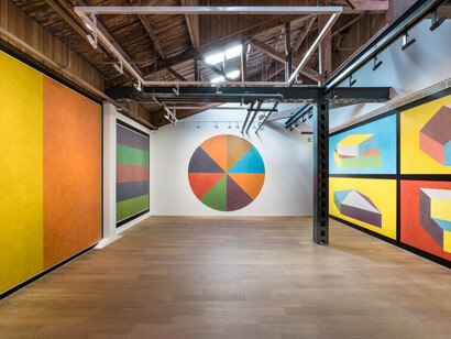 View of the exhibition “Sol LeWitt: Wall Drawings” at Perrotin Shanghai.
Photo: Yan Tao
© 2019 Estate of Sol LeWitt/Artists Rights Society(ARS), New York