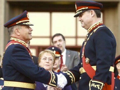 Los generales Humberto Oviedo y Ricardo Martínez