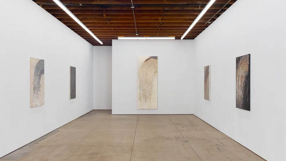 Seffa Klein, Sleeves, exhibition view. Courtesy of Wilding Cran Gallery