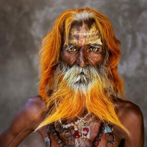 Steve McCurry, Un uomo anziano della tribù Rabari, Rajasthan, 2010