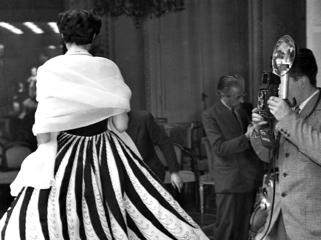 1952_Levi_1175: Gennaio 1952, Moda al Grand Hotel © Archivio Foto Locchi.  
