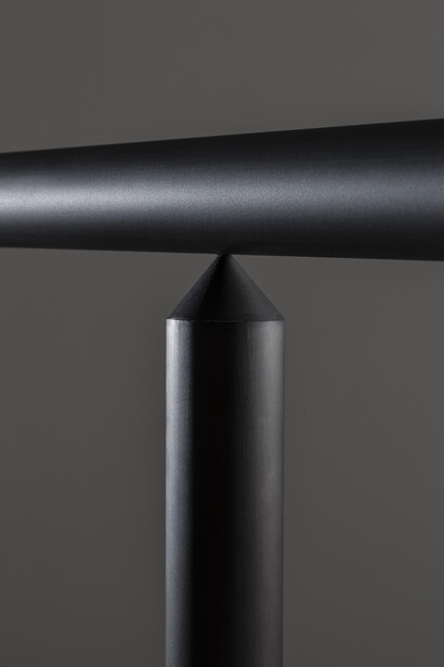 L. Bomben, Dardo, 2017, alluminio, cm 400 x 100 x 4. Particolare. Ph Marco Diodà. Courtesy l'artista