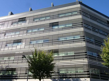 Después de 20 años de desarrollo del proyecto urbano 22@, el ayuntamiento de Barcelona aprobó una Modificación Parcial del Proyecto, validada en el pleno municipal el 31 de mayo de 2022. Barcelona - Cornerstone Poblenou, Edifici B, España