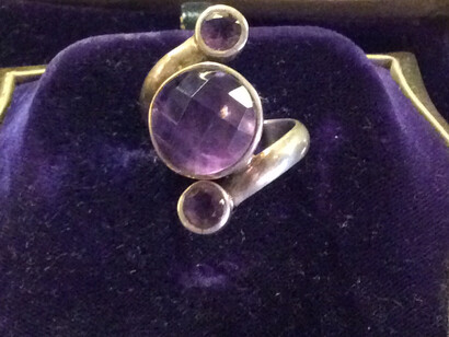 Anello di ametista. Ph Simonetta Sandri