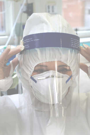 La relazione che si instaura tra chi necessita e chi offre cura è di una intensità tale che tocca profondamente