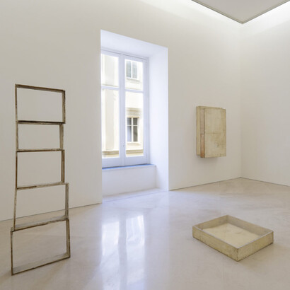 Sala mostra Lawrence Carroll, Museo Madre, 2022