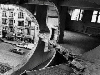 Gordon Matta-Clark, Conical Intersect, 1975