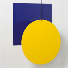 Camilla Løw, Vertical Sun, 2014, Hand painted in enamel on aluminium & cord, 63 cm x variable height