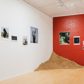 Lilah Benetti, Figa no face, exhibition view. Courtesy of Photo access