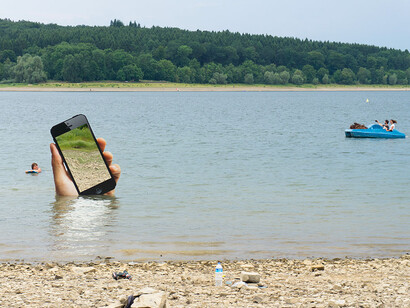 Le Supermarché des images. Courtesy of Jeu de Paume