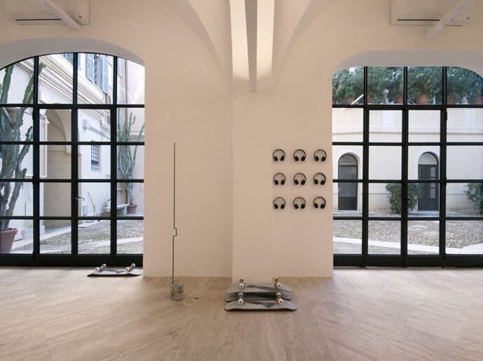 Rowena Harris, 
Skin on Skin (Looking for my Soul),
Skin On Skin (Outlines)