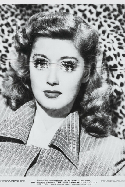 John Stezaker, Love XX, 2016, Collage, 25.9 x 20.8 cm | 10 1/8 x 8 1/8 in. © John Stezaker. Courtesy The Approach, London. Photo: Damian Griffiths.
