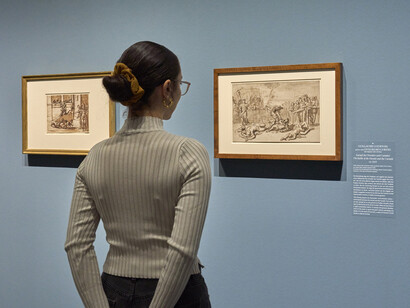 Verschiedene Künstler, Fantasie und Leidenschaft. Zeichnungen von Carracci bis Bernini, Ausstellungsansicht. Mit freundlicher Genehmigung des Städel Museums