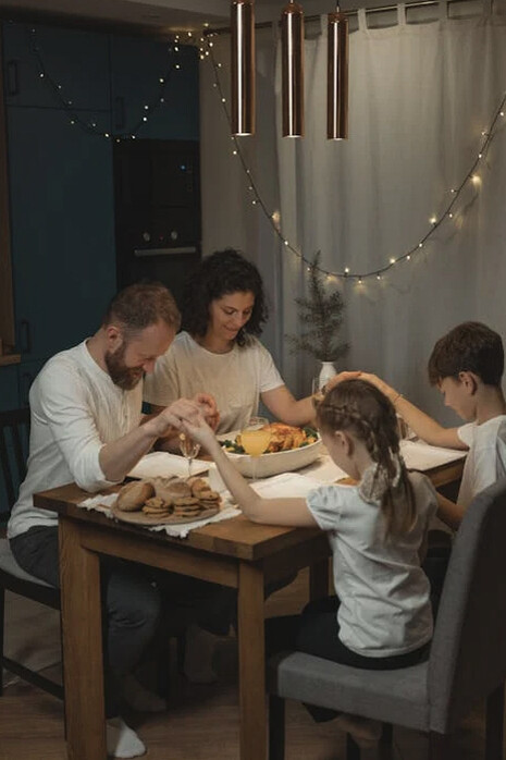 Reunion familiar después del trabajo