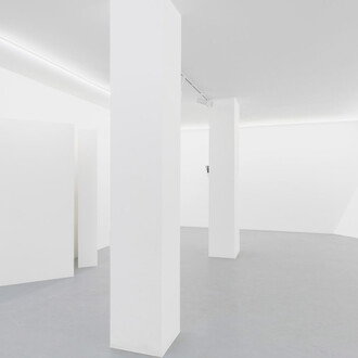 Carolina Serrano, Removing gravity from the fall, exhibition view. Courtesy of Balcony Contemporary Art Gallery