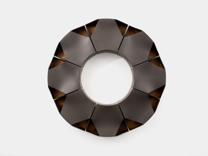 © Kiyomizu Rokubey VIII, Link 96, 1996, semi-porcelain, glaze, mounted on wood, 38 5/8x38 5/8x6 1/4 inches. Courtesy of the artist and Nonaka-Hill, LA