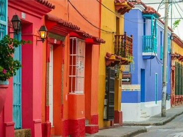 Charming historic homes in Cartagena, Colombia, reflecting the city’s colourful and relaxed Caribbean spirit