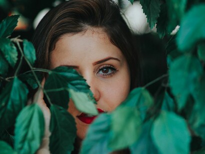 A mysterious woman